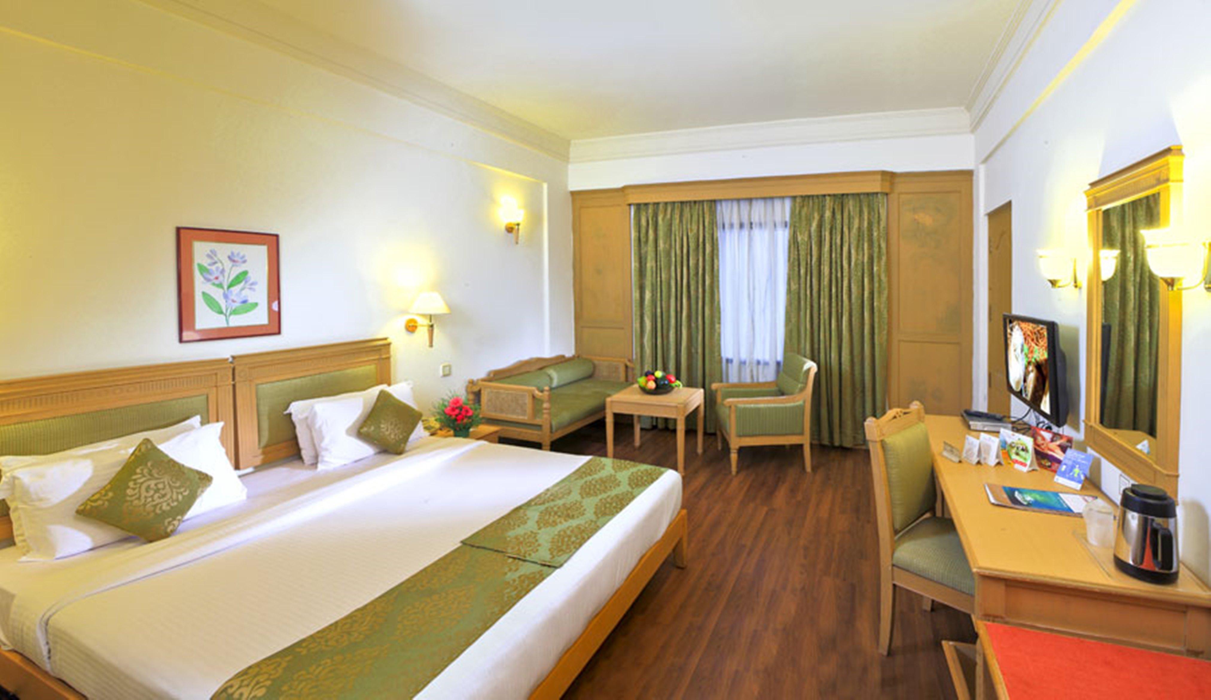 Abad Atrium Hotel Kochi Ngoại thất bức ảnh