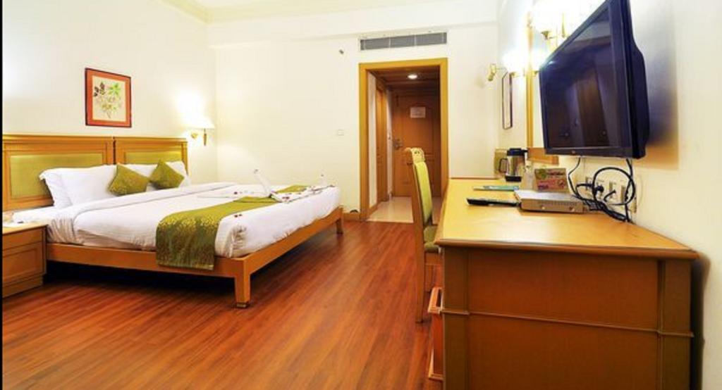 Abad Atrium Hotel Kochi Ngoại thất bức ảnh