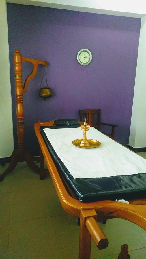 Abad Atrium Hotel Kochi Ngoại thất bức ảnh